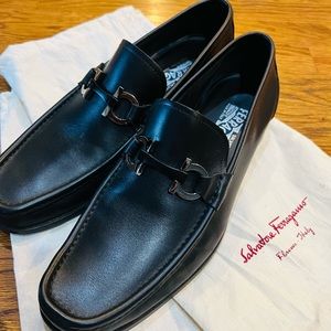 Salvatore Ferragamo moccasin with gancini ornament